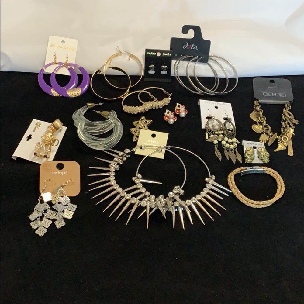 15 Piece Earring collection.